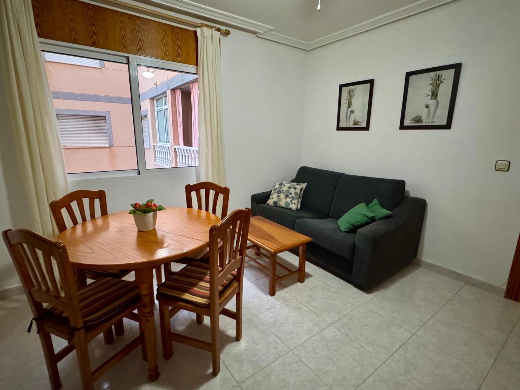La Casa De Nicolas Torrevieja